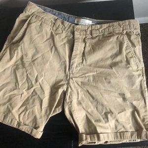 H&M Above the knee khaki shorts size 34